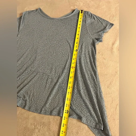 Lululemon Loop Around Tee - Picture 8 of 8